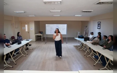 Tepebaşı Belediyesi gençlere flört şiddetine karşı farkındalık eğitimi verdi