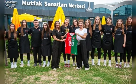 Karşıyaka Belediye Başkanı Yıldız Ünsal: “Karşıyaka’nın sultanları kentimize büyük gurur yaşattı”