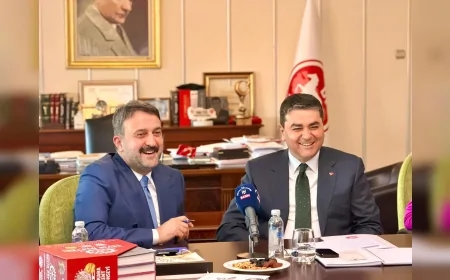 AKK Başkanı Halil İbrahim Yılmaz, Demokrat Parti Genel Başkanı Gültekin Uysal ile Ankara’nın geleceğini görüştü