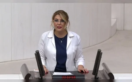 CHP Giresun Milletvekili Eczacı Elvan Işık Gezmiş: “Halk sağlığı için 7/24 hizmet veren eczacıların yeşil pasaport hakkıdır”