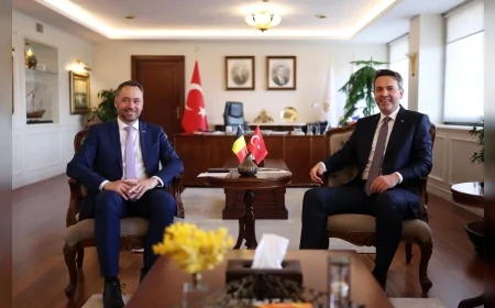 ENERJİ VE TABİİ KAYNAKLAR BAKANI ALPARSLAN BAYRAKTAR: “TÜRKİYE İLE BELÇİKA ARASINDA ENERJİDE İŞ BİRLİĞİNİ DERİNLEŞTİRMEYİ ÖNEMSİYORUZ”