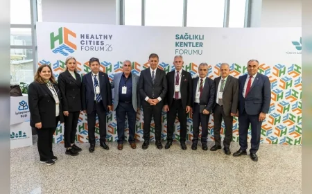 İZMİR BÜYÜKŞEHİR BELEDİYE BAŞKANI DR. CEMİL TUGAY: “SAĞLIKLI KENTLERİN ORTAK DİLİNİ BİRLİKTE OLUŞTURUYORUZ”