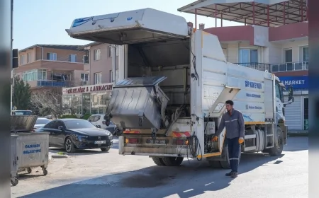 Gaziemir Belediye Başkanı Ünal Işık: “Temizlik Seferberliğiyle Daha Temiz Bir Kent Ortamı Sunuyoruz”