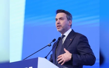 Enerji ve Tabii Kaynaklar Bakanı Alparslan Bayraktar: “2035’e Kadar Deniz Üstü Rüzgâr Enerjisinde 5 Bin Megavatlık Kapasiteye Ulaşmayı Hedefliyoruz”