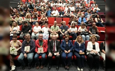 DENİZLİ’DE 38. ULUSLARARASI AMATÖR TİYATRO FESTİVALİ ŞEHRİ SAHNEYE DÖNÜŞTÜRDÜ