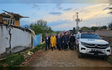 Çorum’un Sungurlu İlçesinde Hortum Felaketi: Evlerin Çatıları Uçtu, 45 Kişi Yaralandı