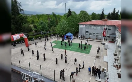Düzce Belediyesi “Hareket Okulumda” Projesiyle Cumhuriyet Anadolu Lisesi Öğrencilerini Sporla Buluşturdu
