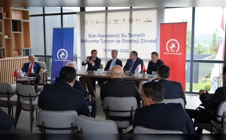 Düzce Belediye Başkanı Dr. Faruk Özlü: “Düzce’den Sinop’a kadar olan bölgeyi kalkındıralım istiyoruz”