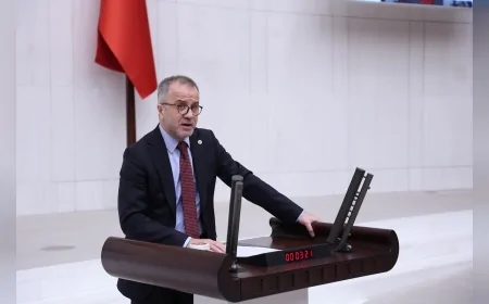CHP’li Konuralp: “Ana dili bir hak, Türkiye’nin tüm dilleri ortak hafızamızdır”