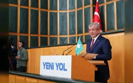 Gelecek Partisi Genel Başkanı Ahmet Davutoğlu: “Temiz Ekran Hareketi’ni gönülden destekliyorum”