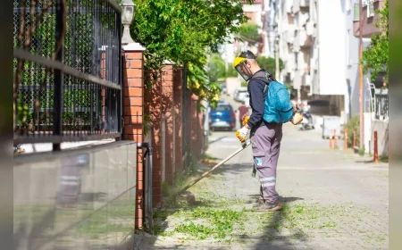 Narlıdere Belediyesi Bayram Öncesi “Tertemiz Narlıdere” İçin Sahaya İndi