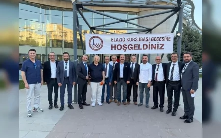 Elazığlılar İzmir’de buluştu, protokol ve dernek temsilcileri CUMHA’ya konuştu: “Bu kültür gelecek kuşaklara taşınacak”