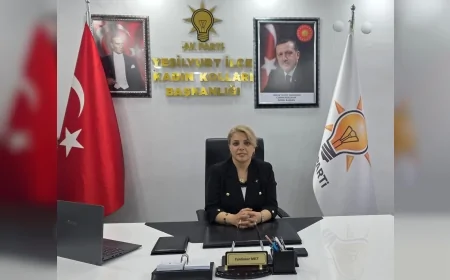 AK Parti Yeşilyurt İlçe Kadın Kolları Başkanı Yurdanur Mut: “Güçlü Türkiye’nin yolu bilinçli gençlikten geçiyor”