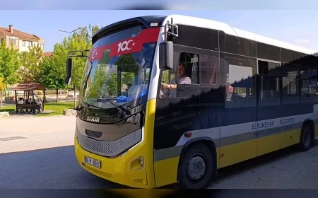 BURULAŞ Otobüs Sürücüsü Yasemin Alıç Bayılan Yolcuyu Hastaneye Yetiştirdi