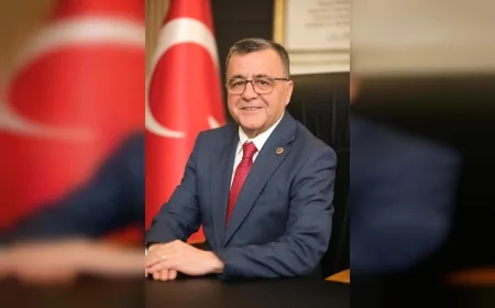 Altıeylül Belediye Başkanı Hakan Şehirli: “Cumhuriyetimizi gençlerimizle daha güçlü yarınlara taşıyacağız”