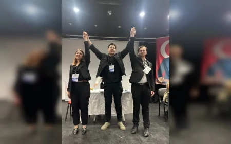 Konak Kent Konseyi Gençlik Meclisi’nde Simge Kartal başkanlığa seçildi