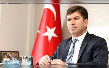 Burdur Belediye Başkanı Ali Orkun Ercengiz: “19 Mayıs bağımsızlık meşalesinin yakıldığı tarihtir”