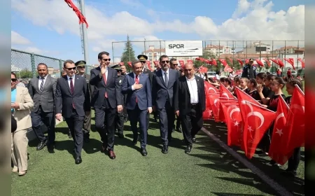 Sungurlu’da 19 Mayıs Coşkusu Atatürk Meydanı’ndan İlçe Stadyumu’na Taşındı