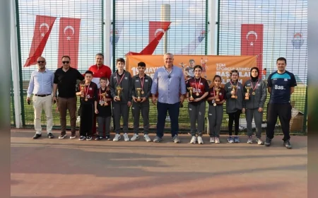 YALOVA’DA 19 MAYIS ETKİNLİKLERİNDE SPOR TURNUVALARI VE GÖSTERİLER BÜYÜK İLGİ GÖRDÜ