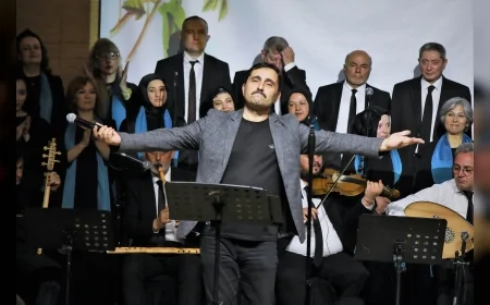 Keçiören’de “Annemin Şarkıları” Konseri Duygu Dolu Anlara Sahne Oldu