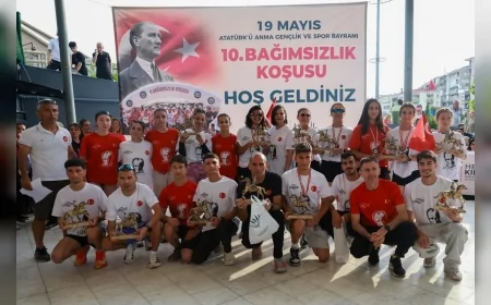 Karabağlar Belediye Başkanı Helil Kınay: “19 Mayıs ruhu dayanışma ve umutla büyümeye devam ediyor”