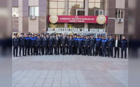 Etimesgut Belediye Başkanı Erdal Beşikcioğlu: “19 Mayıs Umudun, Cesaretin ve Gençliğe İnancın Simgesidir”