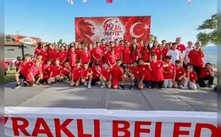 Bayraklı Belediye Başkanı İrfan Önal: “19 Mayıs Ruhunu Sporla, Sanatla ve Gençliğin Enerjisiyle Yaşadık”