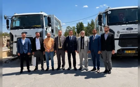Başiskele Belediyesi Azez’e iki çöp kamyonu hibe ederek temizlik hizmetlerine destek sağladı