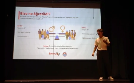 Maltepe Belediyesi’nin düzenlediği panelde gençlere flört şiddetinin sınırları anlatıldı