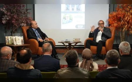 Başiskele Belediyesi Kitaphane Söyleşilerinde Mehmet Mazak: “Bir Şehri Anlamak Kültürel Mirasını Anlamaktan Geçer”
