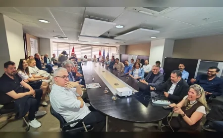 Karşıyaka Belediye Başkanı Yıldız Ünsal: “Daha güvenli ve düzenli bir kentleşme modeli oluşturuyoruz”