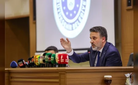 Bursa Büyükşehir Belediye Başkan Vekili Şahin Biba: “Kentsel dönüşümde yeni kararlar almalı ve geniş çaplı çalışma yapmalıyız”