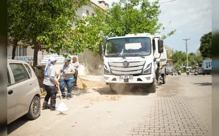 Marmaris Belediyesi Turizm Sezonu Öncesi Mahallelerde Kapsamlı Temizlik Çalışması Başlattı