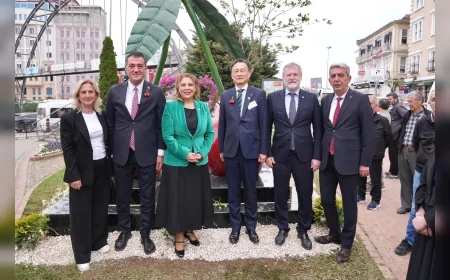Giresun ile Japonya’nın Sagae Kenti Arasındaki Dostluğu Simgelenen Kardeşlik Anıtı Açıldı