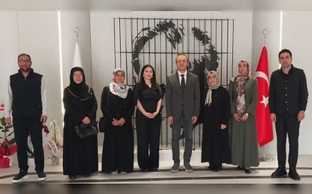 Saadet Partisi Çorum Kadın Kolları’ndan Eczacı Odası’na 14 Mayıs Eczacılık Günü ziyareti