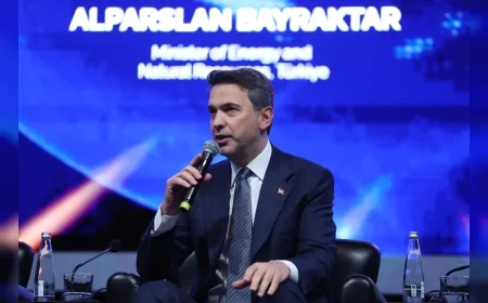 Enerji ve Tabii Kaynaklar Bakanı Alparslan Bayraktar’ın Katıldığı İNRES 2026’da Küresel Enerji Gündemi İstanbul’da Ele Alındı