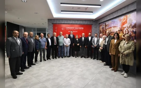 CHP İzmir İl Başkanlığı tecrübeli kadroları tematik saha çalışmalarıyla yeniden sahaya indiriyor