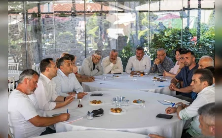 Bornova Belediye Başkanı Ömer Eşki: “Sorunları yerinde dinliyor, çözümleri birlikte üretiyoruz”