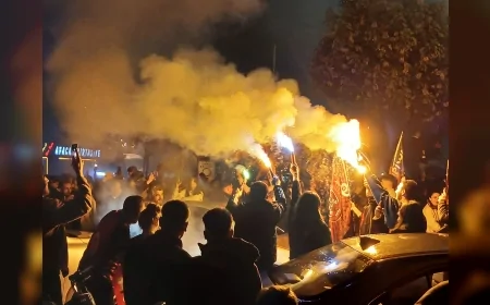 Çorum’da Süper Lig coşkusu geceye damga vurdu, Arca Çorum FK’nın zaferi kentte büyük kutlamalara sahne oldu