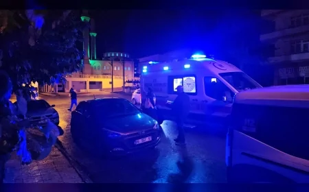 Çorum’da 17 Yaşındaki 2 Genç Sokak Ortasında Bıçaklı Saldırıda Yaralandı
