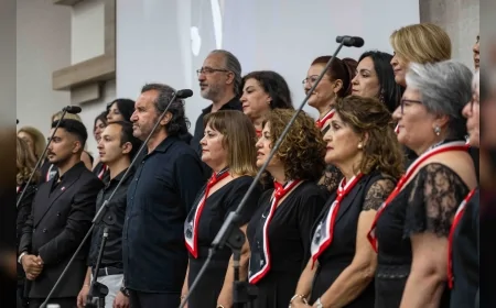 ADD Bornova’nın “Gençlik ve Bahar” Konserinde 19 Mayıs Coşkusu Türkülerle Yaşandı