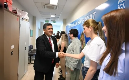 Manisa Büyükşehir Belediyesi Yönetimi Kurban Bayramı Öncesi Personelle Bayramlaştı!