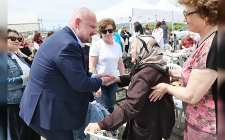 Menemen Belediye Başkanı Aydın Pehlivan: “Birlik ve dayanışma içinde bir bayram diliyorum”
