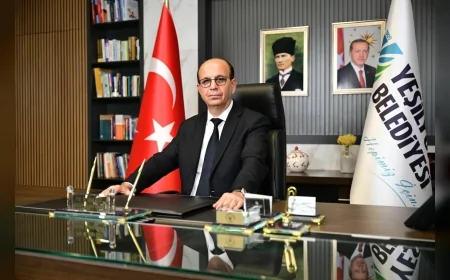 Yeşilyurt Belediye Başkanı Prof. Dr. İlhan Geçit: “Bayramlar sevgi ve kardeşliğin en güzel yansımasıdır”