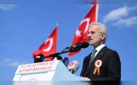 Ulaştırma ve Altyapı Bakanı Abdulkadir Uraloğlu: “Antalya-Alanya Otoyolu seyahat süresini 36 dakikaya düşürecek”