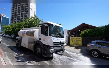 Maltepe Belediyesi Kurban Bayramı boyunca ilçe genelinde temizlik çalışmalarını sürdürüyor