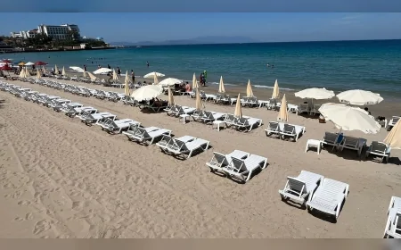 Kuşadası Belediyesi Bayram Öncesi 40 Kilometrelik Sahil Şeridini Yeni Sezona Hazır Hale Getirdi