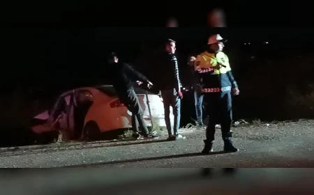 Çorum'un İskilip İlçesinde İki Otomobil Çarpıştı 7 Kişi Yaralandı