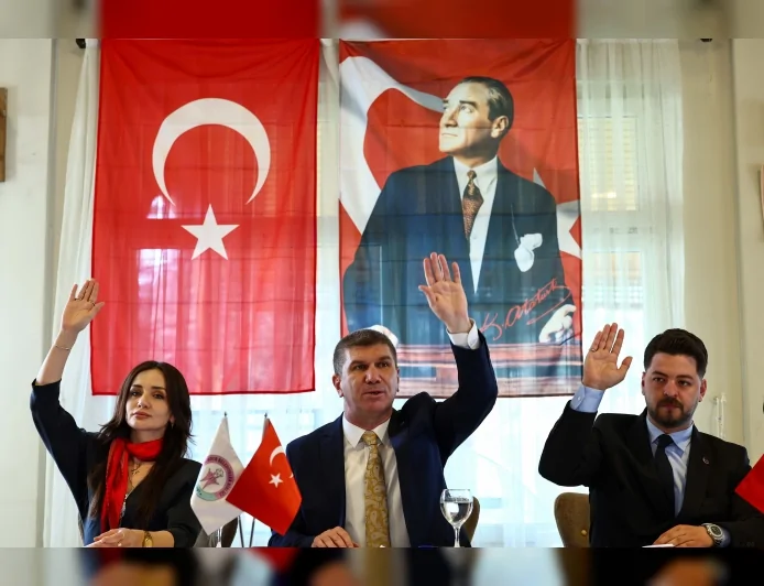BURDUR BELEDİYE BAŞKANI ALİ ORKUN ERCENGİZ YENİDEN BURDUR BELEDİYELER BİRLİĞİ BAŞKANI SEÇİLDİ