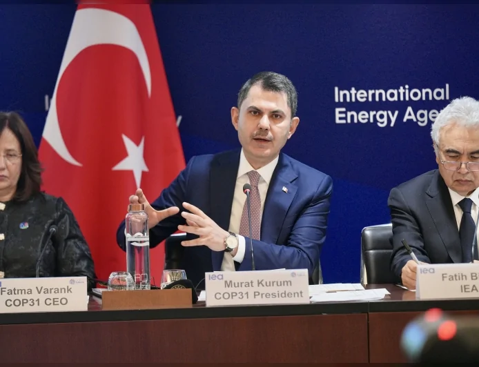 Çevre Şehircilik ve İklim Değişikliği Bakanı Murat Kurum: “Temiz enerjiye geçişi hızlandırmak en kritik atılım”